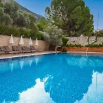 فندق Turquoise 4*