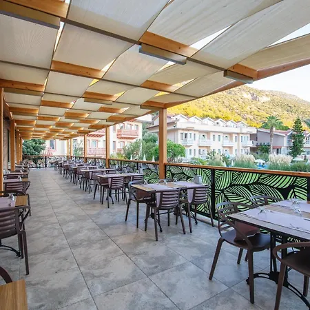 Turquoise ホテル 4*